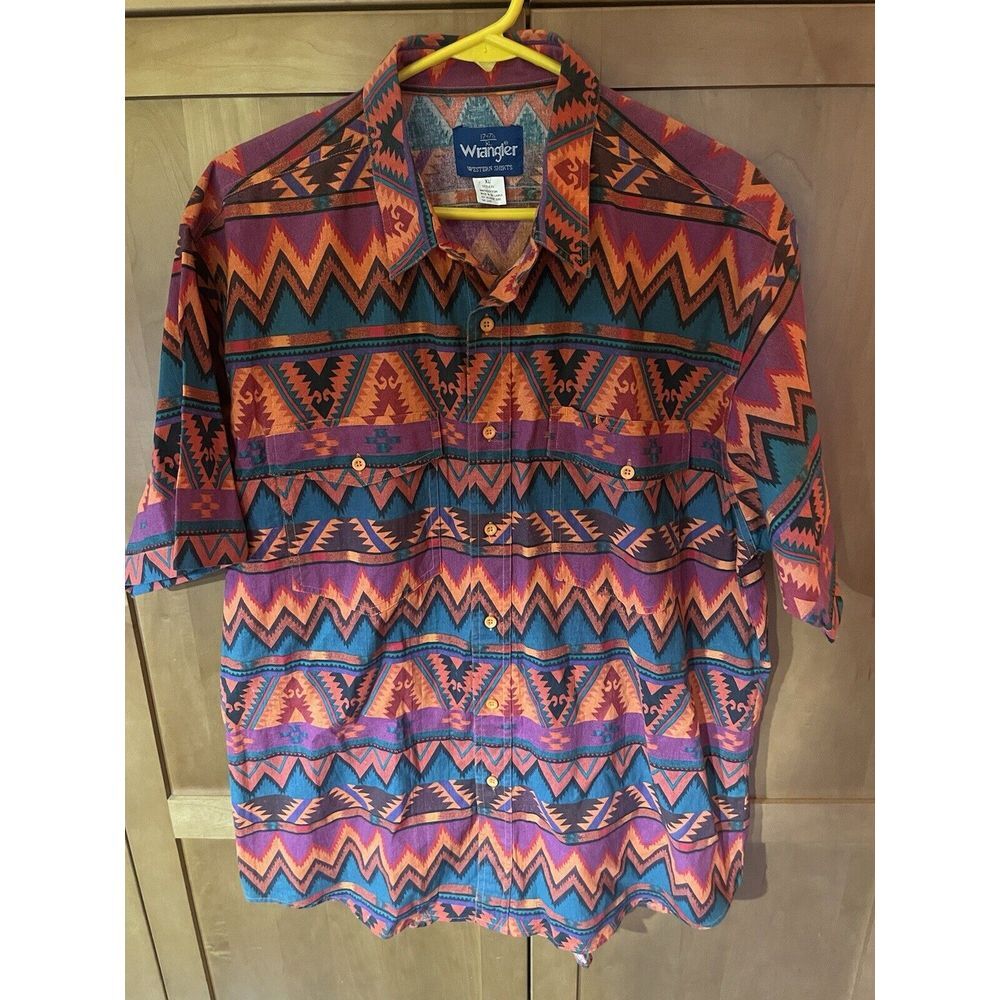 Men's XL 17-17 1/2 Multi Color Aztec Style Wrangler Short Sleeve Button Up Shirt
